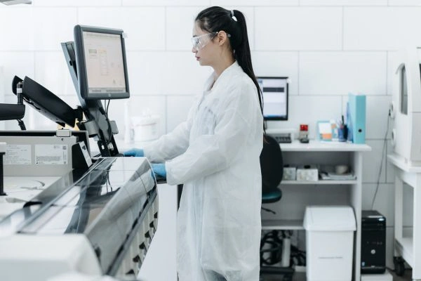 Researchers study NAD+ with NMR spectroscopy